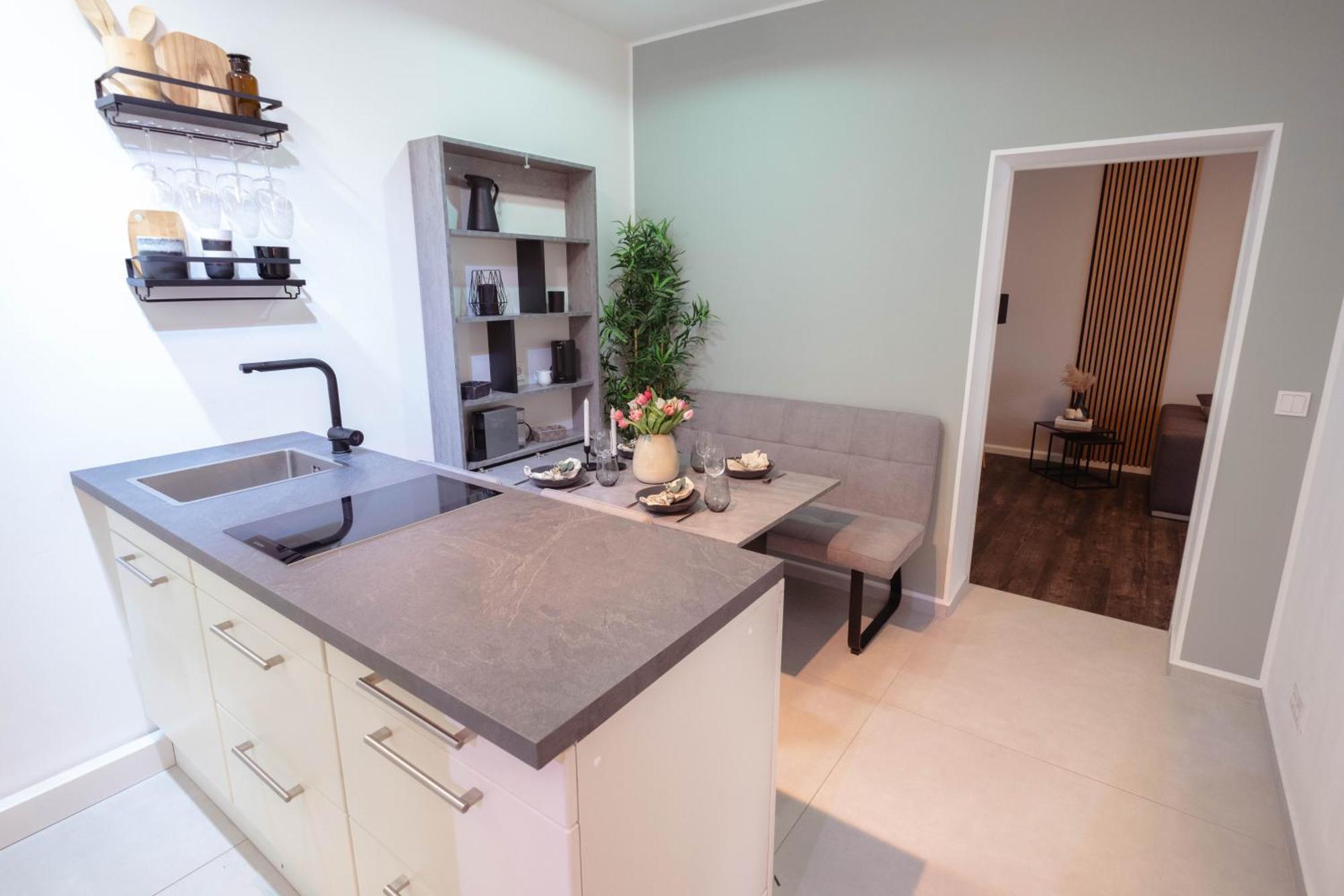 Tanic Deluxe Apartment Garden Central Industrial Fair 뒤셀도르프 외부 사진
